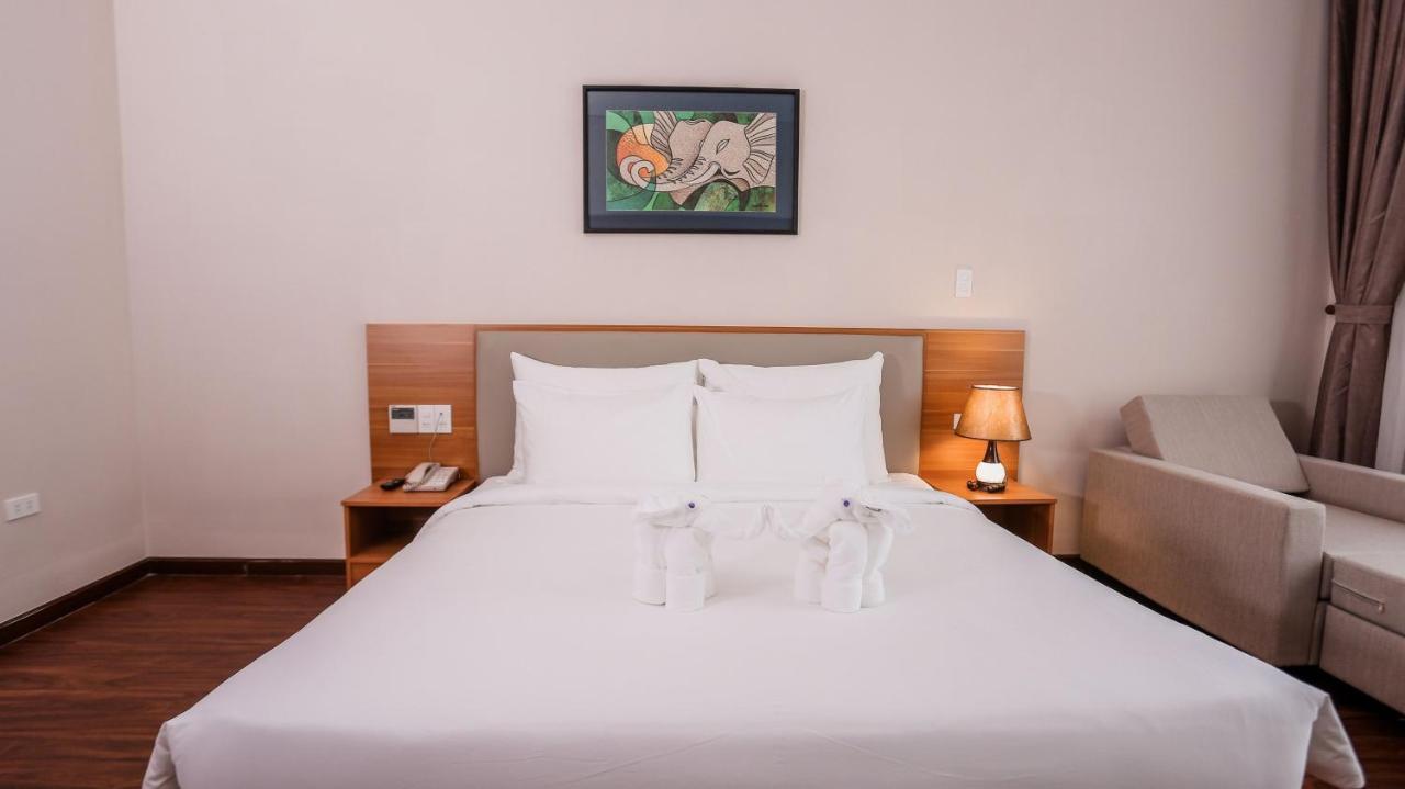 Elephants Hotel Буонметхуот Экстерьер фото