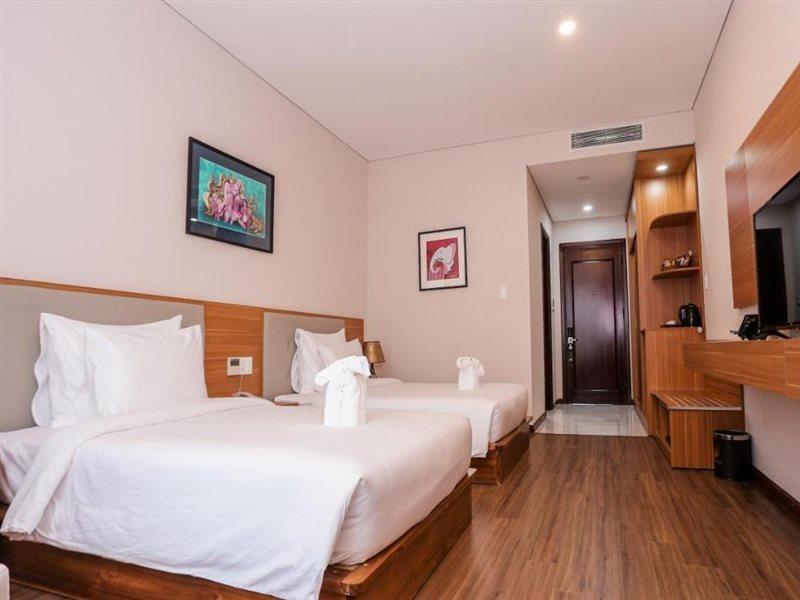 Elephants Hotel Буонметхуот Экстерьер фото